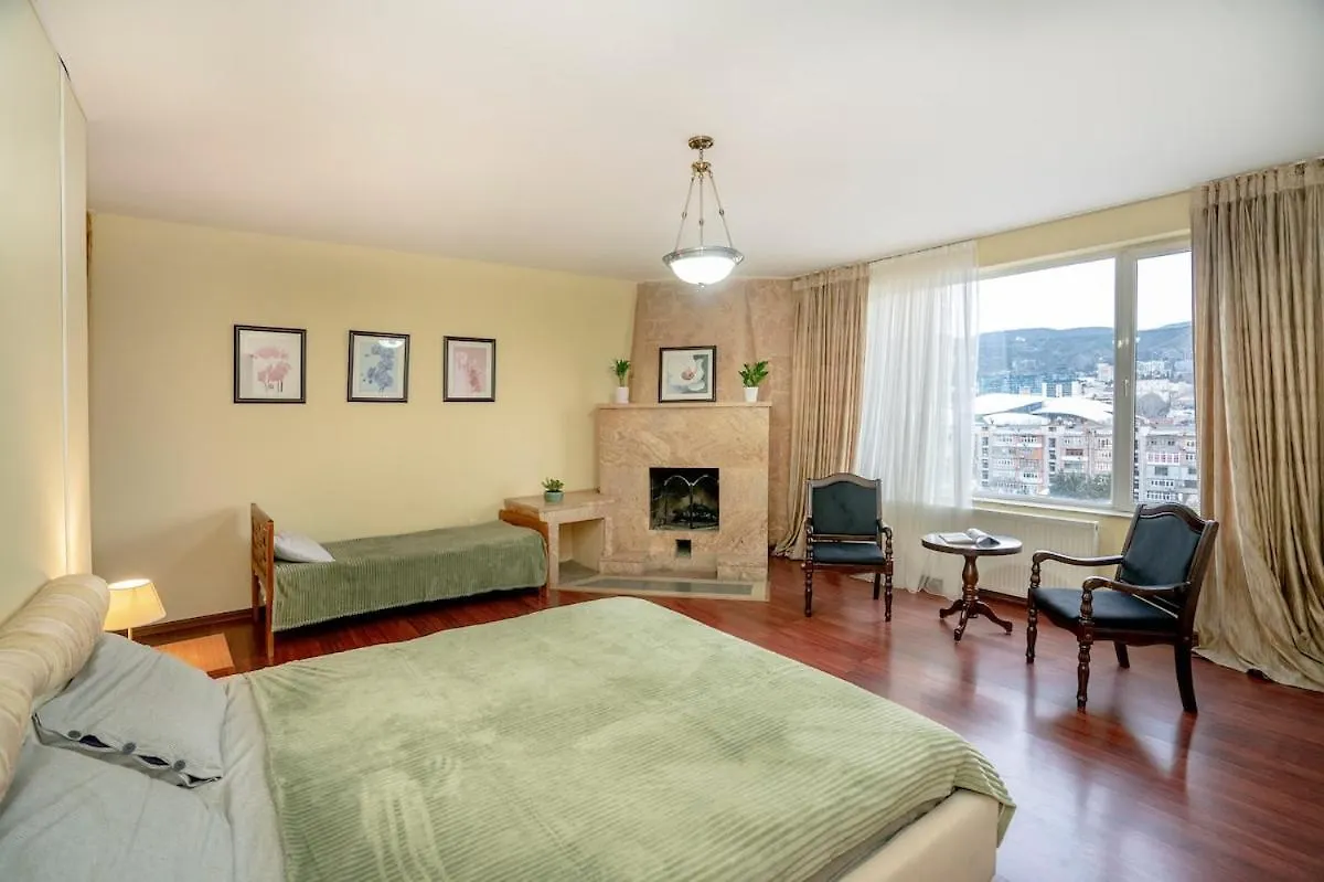 Townhouse In Old Tbilisi Apartamento