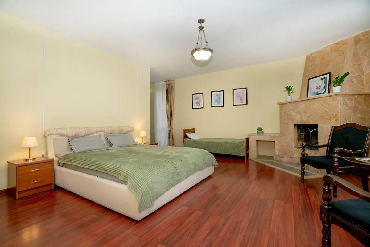 Townhouse In Old Tbilisi Apartamento
